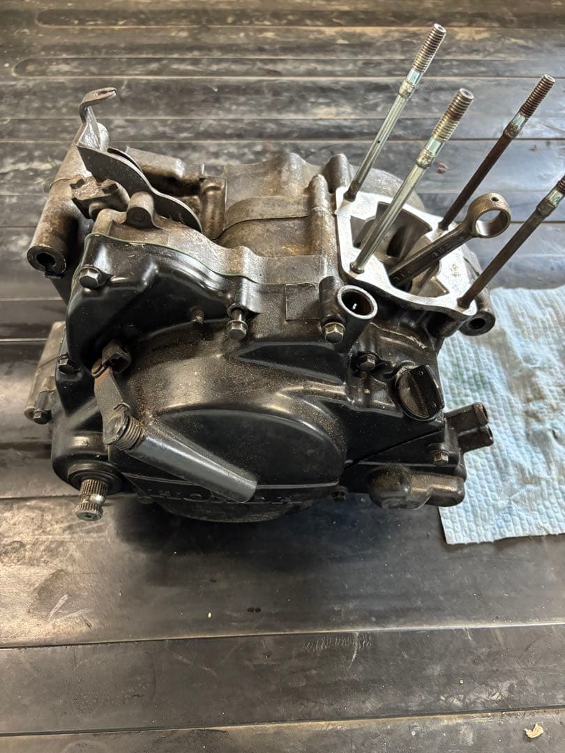 【ten69】 NS-1後期型エンジン腰下 (ジャンク)