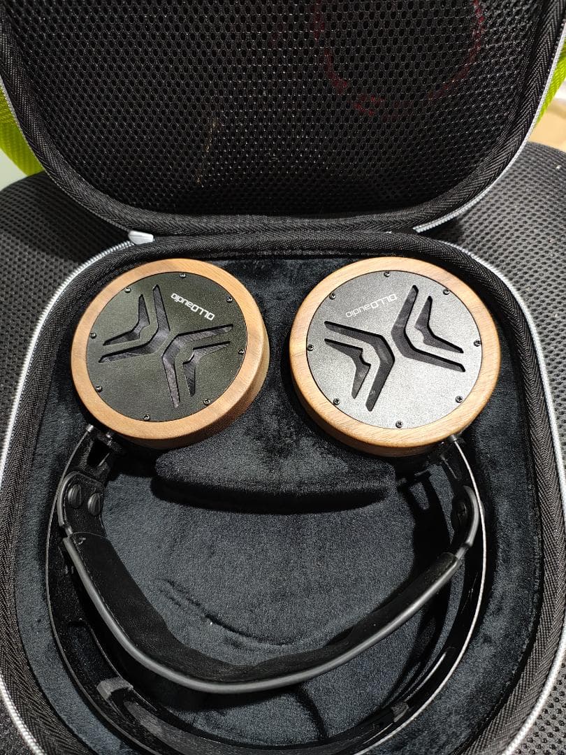 ollo audio x1, 有線モニターヘッドホン