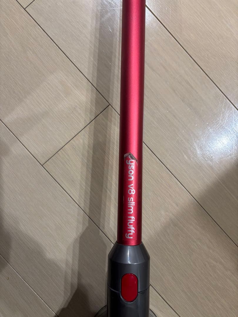し*ー様 Dyson V8 Slim Fluffy スティッククリーナー本体