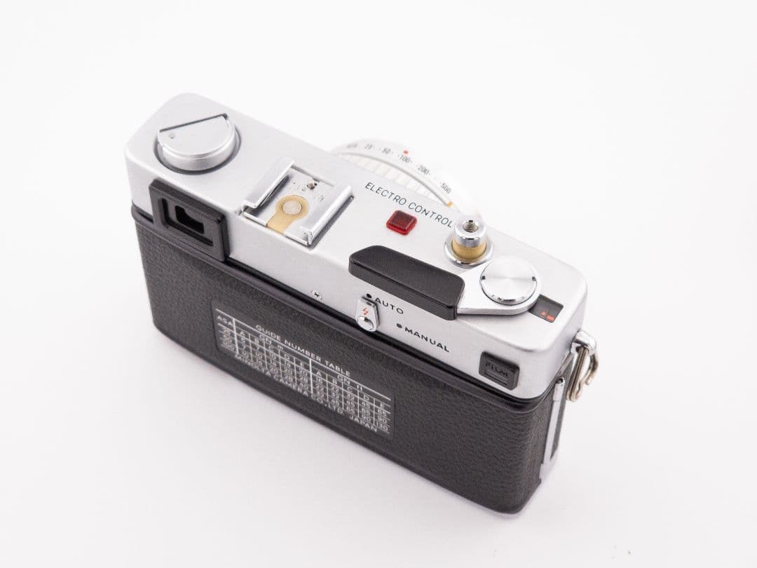 フィルムカメラ Minolta Hi-MATIC E