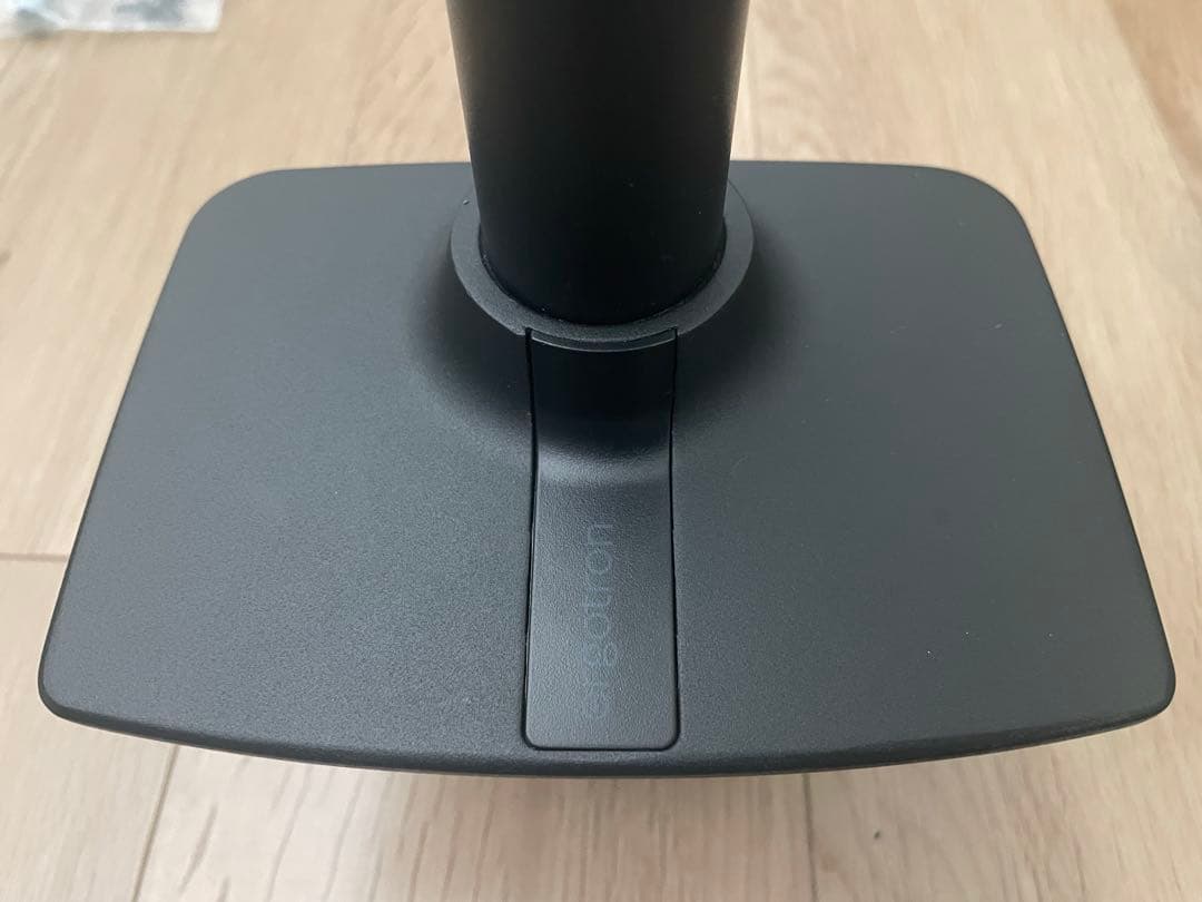 エルゴトロンLXモニターアーム＋マウントトレー