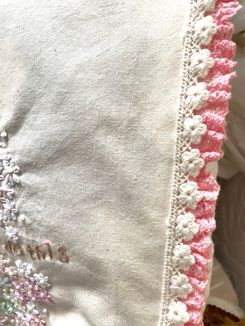 アンティークキルト＆アニマル刺繍わんちゃん♡ねこちゃんハンドメイド刺繍·͜· ♡