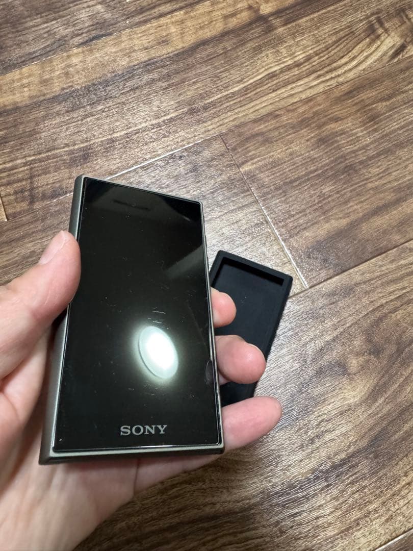 SONY NW-A100 カバー付き