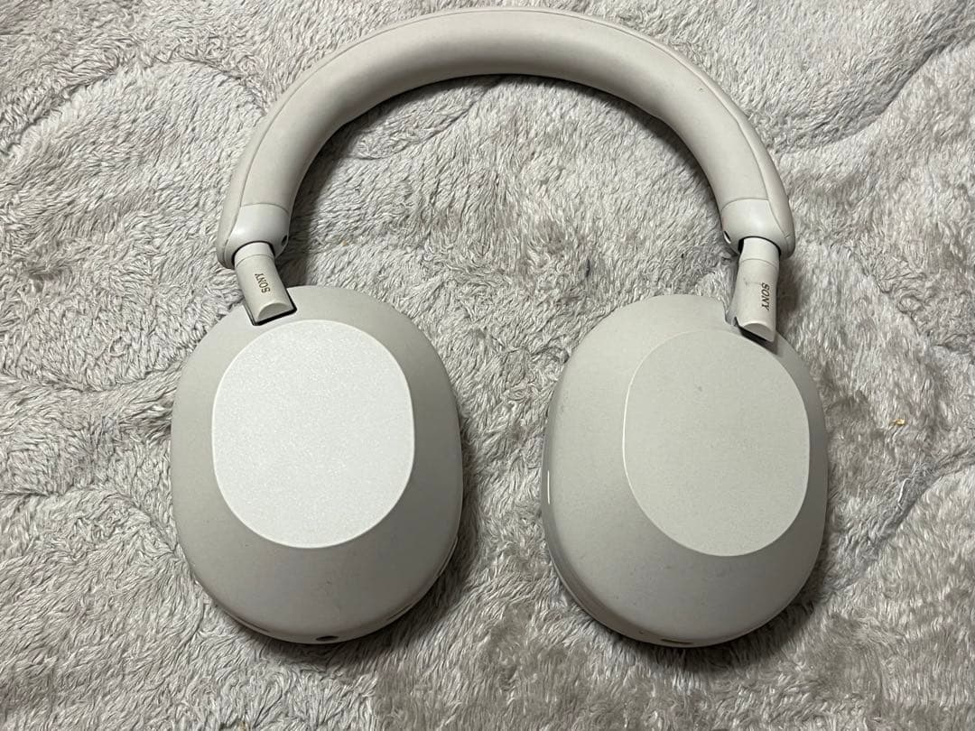 ヘッドホン SONY WH-1000XM5 (W) WHITE