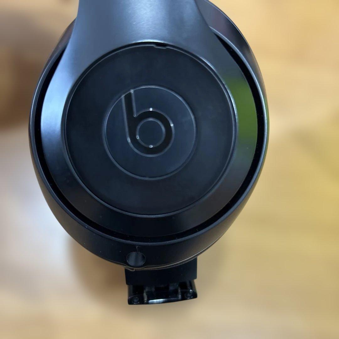 Beats ワイヤレスヘッドホン ブラック ケース付き