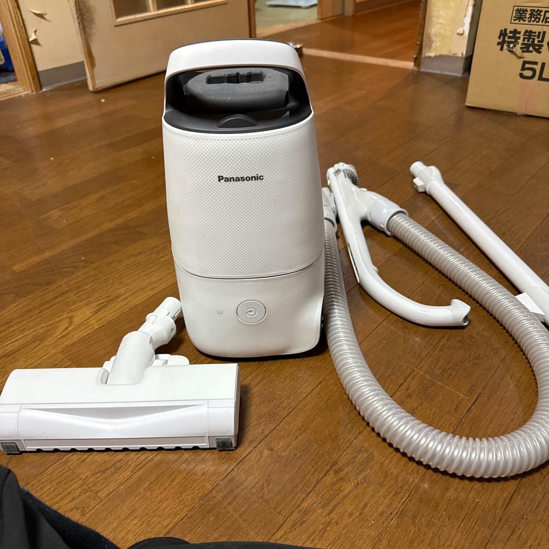 Panasonic キャニスター掃除機 本体2024年製