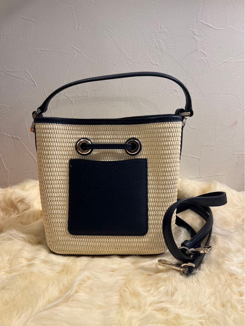 未使用◆正規品◆kate spadeケイトスペードエヴァ　ストローバケットバッグ