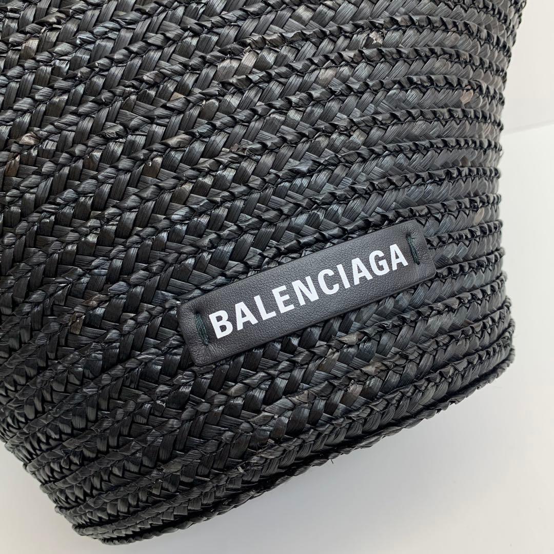 バレンシアガ ビーチバッグ ブラック 黒 かごバッグ 24082631