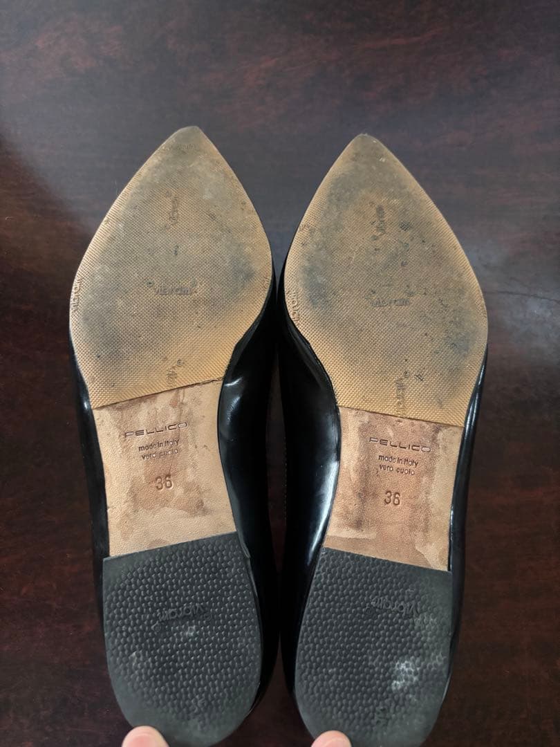 PELLICO ブラック ポインテッドトゥ パンプス　フラットシューズ　36