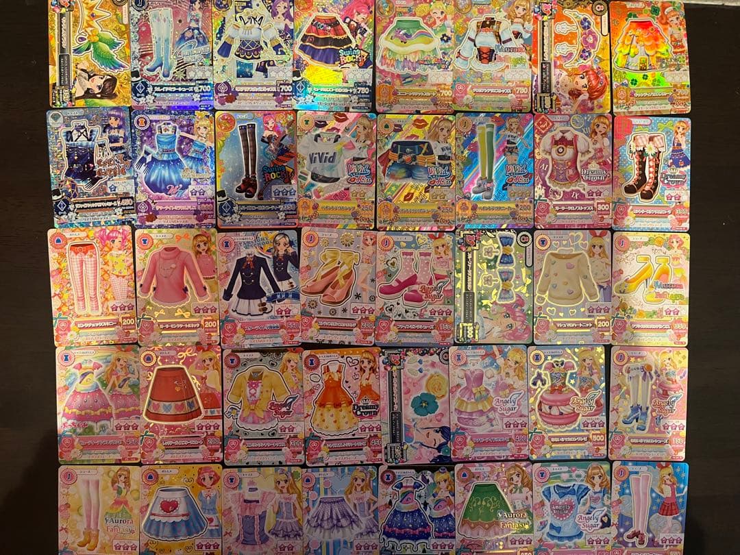 ＊商品説明欄必読 訳ありアイカツカード まとめ売り（状態悪） 117枚