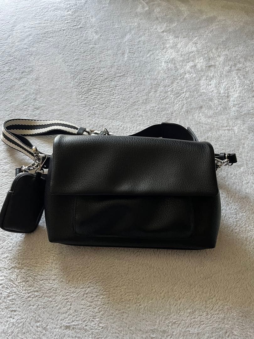 nouer ボディバッグ ブラック