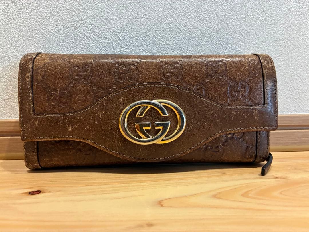 GUCCI インターロッキング　長財布