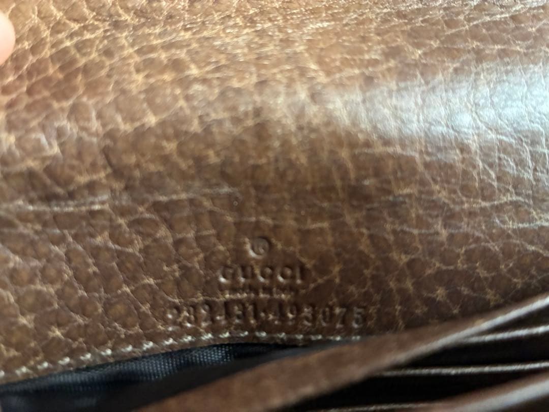 GUCCI インターロッキング　長財布