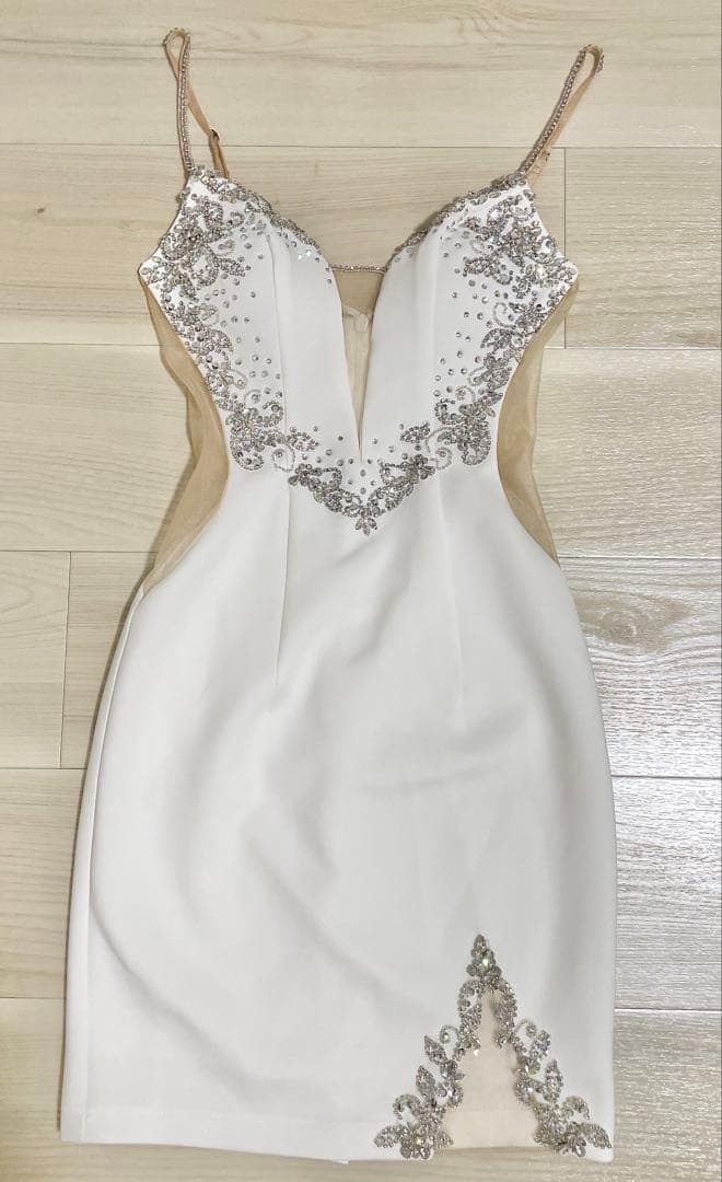 AR ドレス　ホワイト