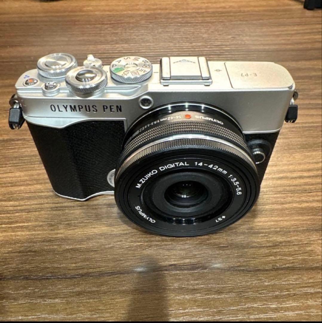 オリンパス　PEN E-P7