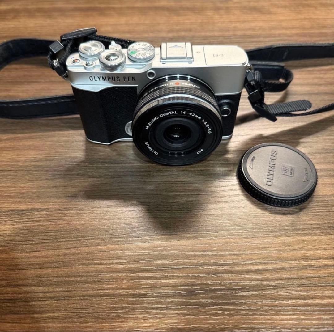 オリンパス　PEN E-P7