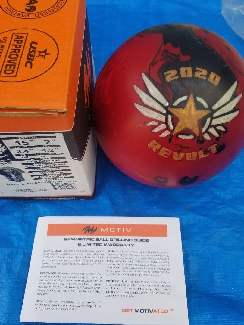 MOTIV REVOLT 2020 ボウリングボール 15ポンド新品値下げ