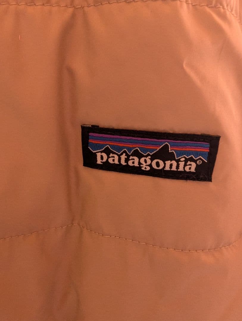 patagonia フード付きジャケット ベージュ