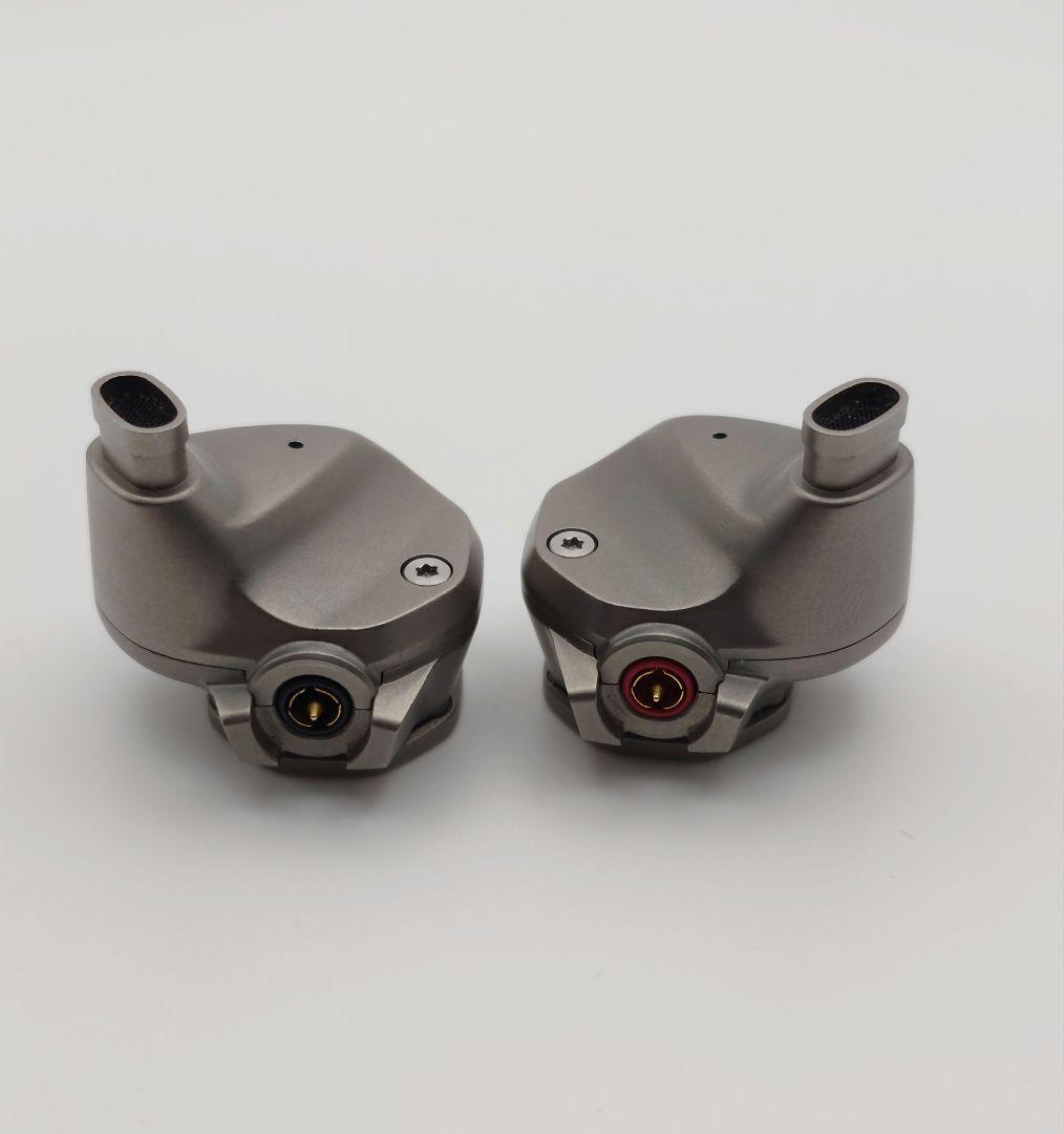 MADOO イヤホン Typ821 (ケーブルおまけ)