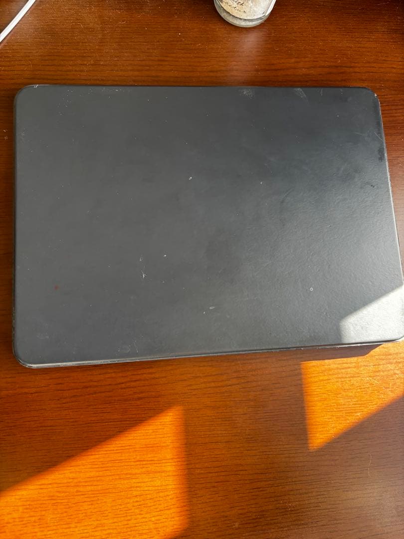 ぴ*ま様 iPadpro第1世代 セルラーモデルau版本体 + 純正キーボードケ