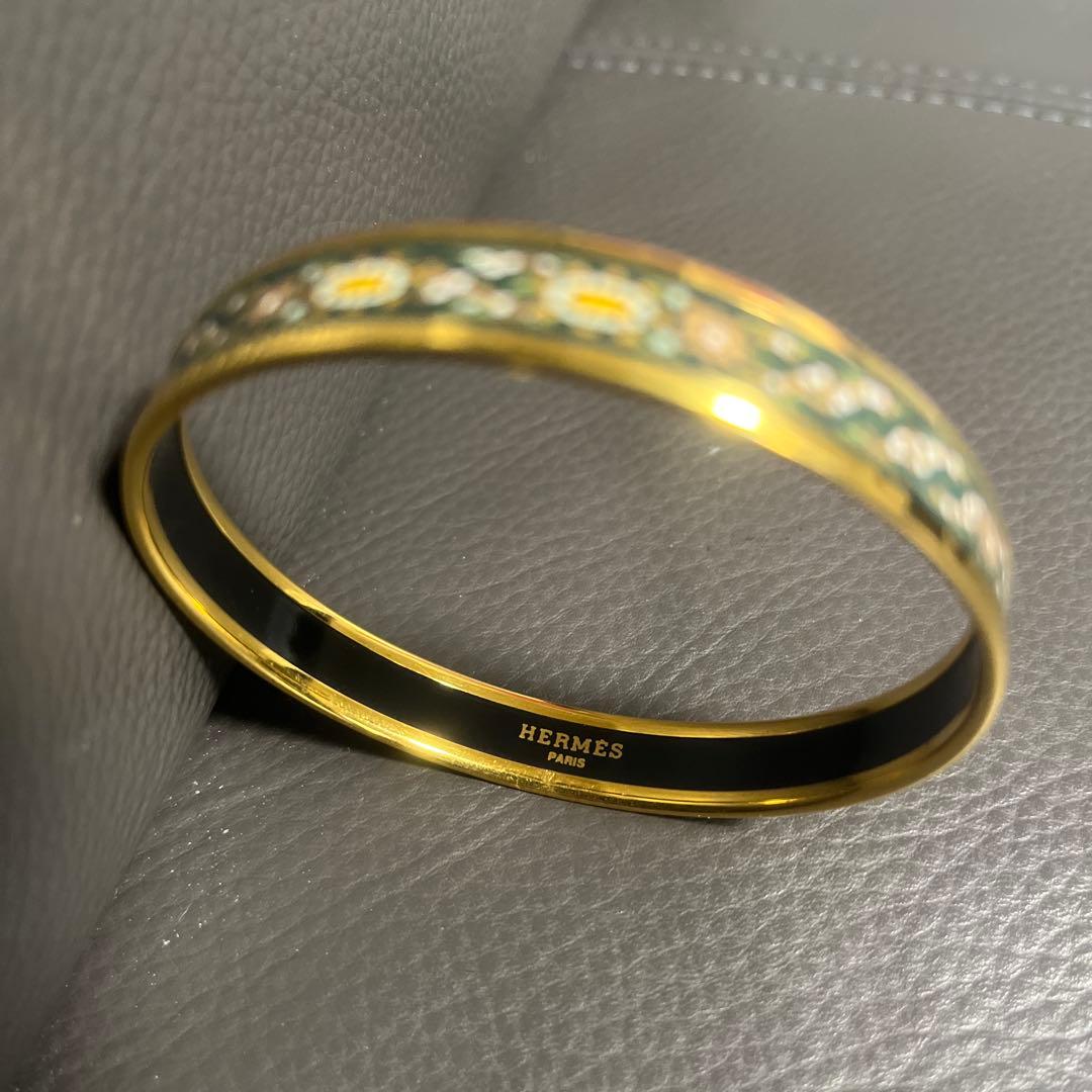 エルメスのバングル