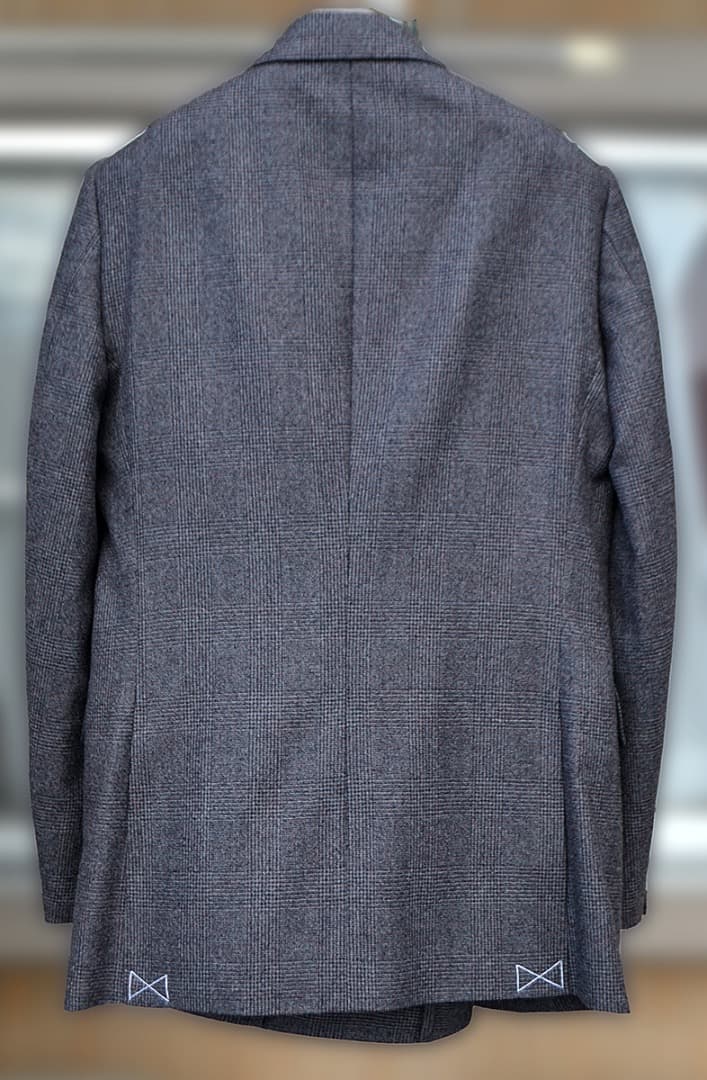 ONLY　ビジネススーツ　カノニコ生地　新品未使用・未裾上げ　サイズ44(s)