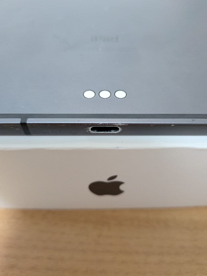 【箱付きジャンク】iPad Pro 11インチ 第1世代 （部品取り・修理用）