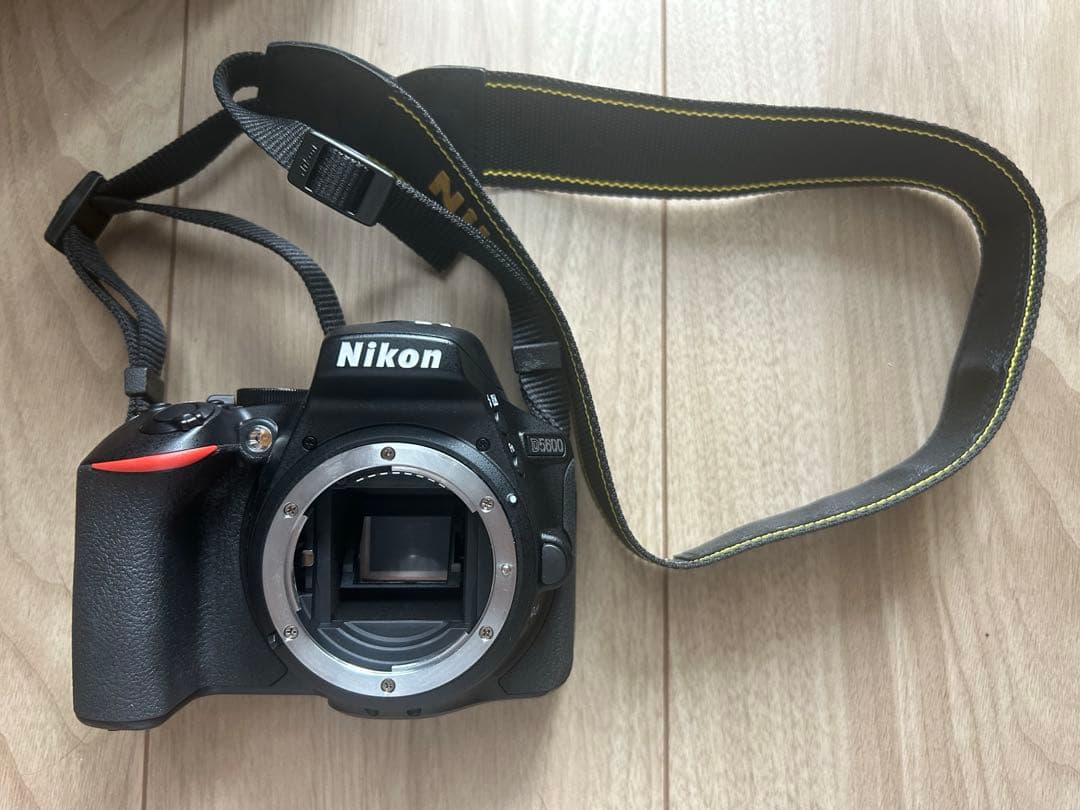 NIKON D5600 18-140 VR 一眼レフカメラ