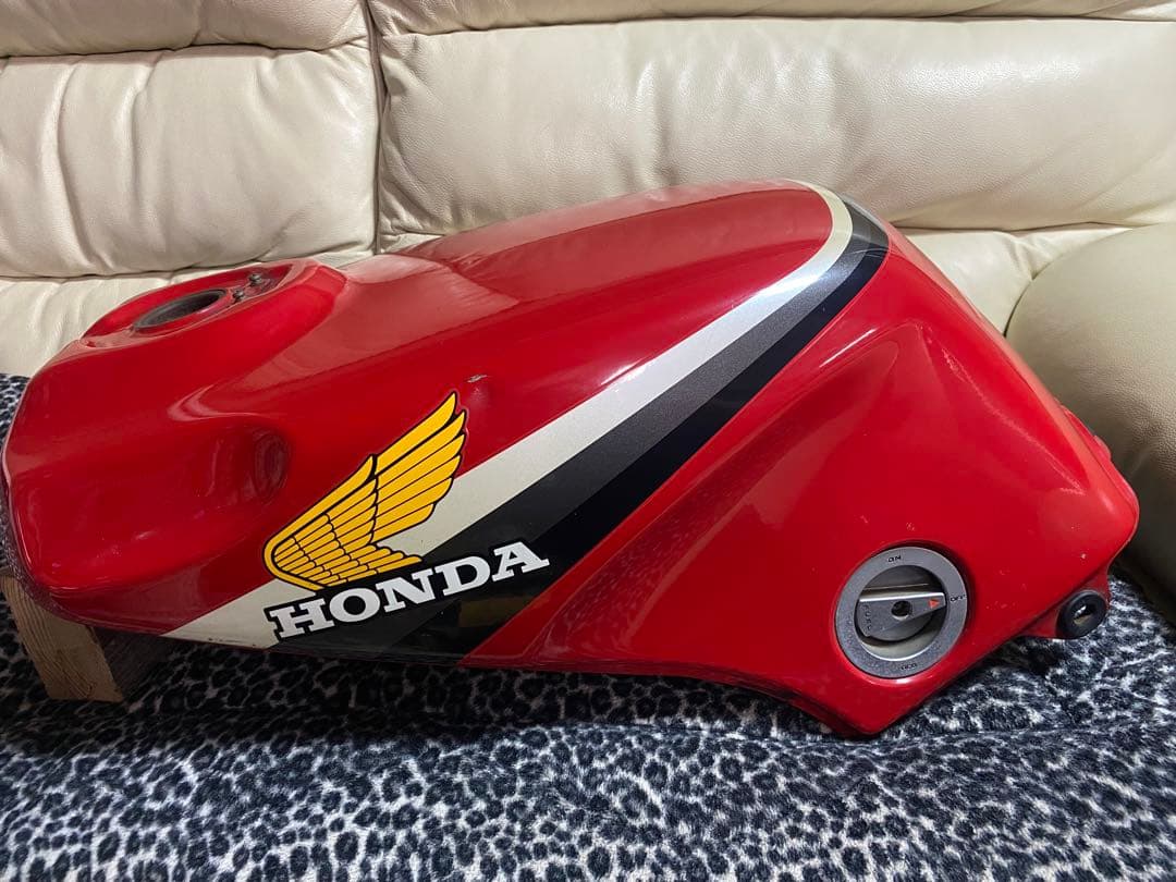 HONDA CBR400F 赤タンク