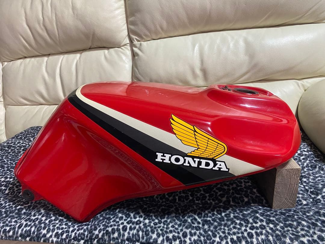 HONDA CBR400F 赤タンク