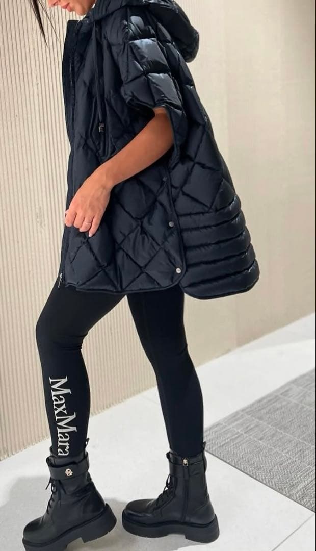 【新品・未使用】Ｌサイズ　エスマックスマーラ　バジレアテクニカルロゴレギンス