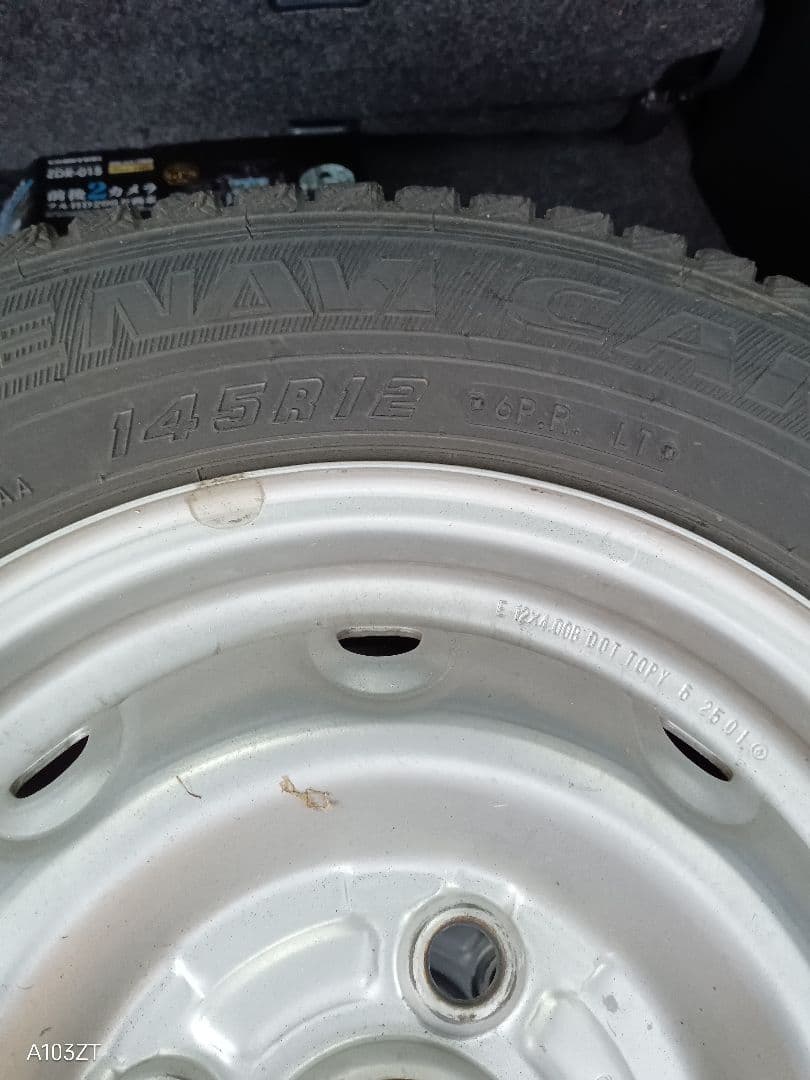 送料無料　匿名　冬仕様　※2本※　12インチ　 スタッドレスタイヤ