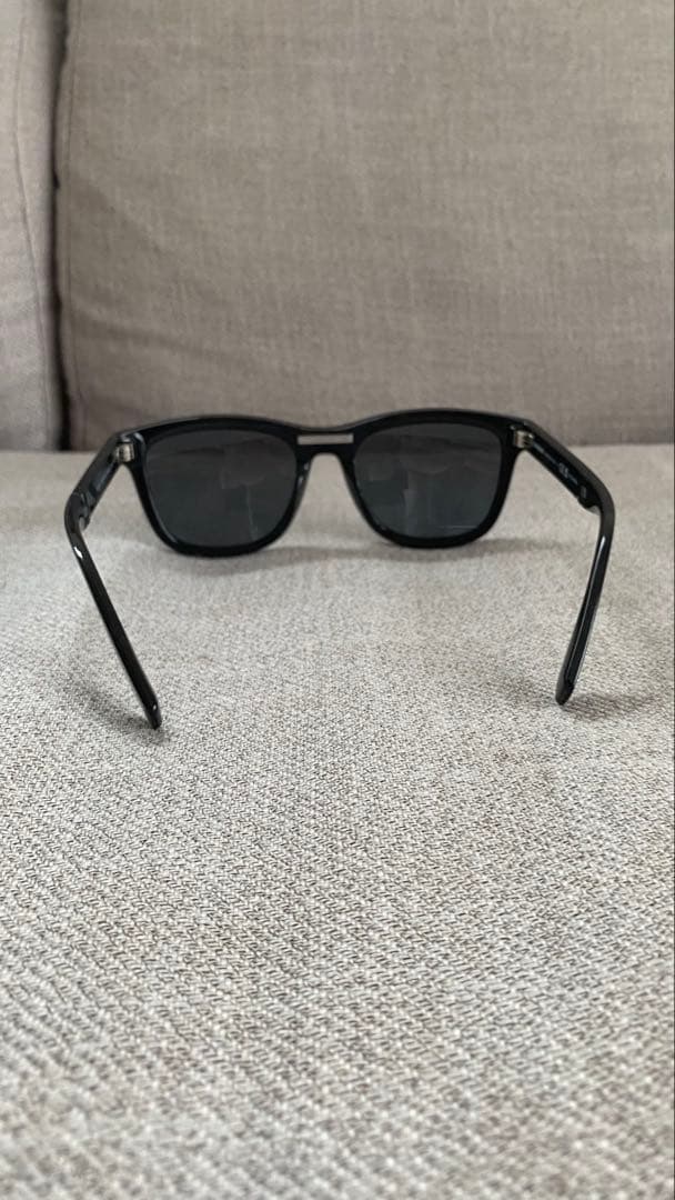 BURBERRY ブラックサングラス ケース付き