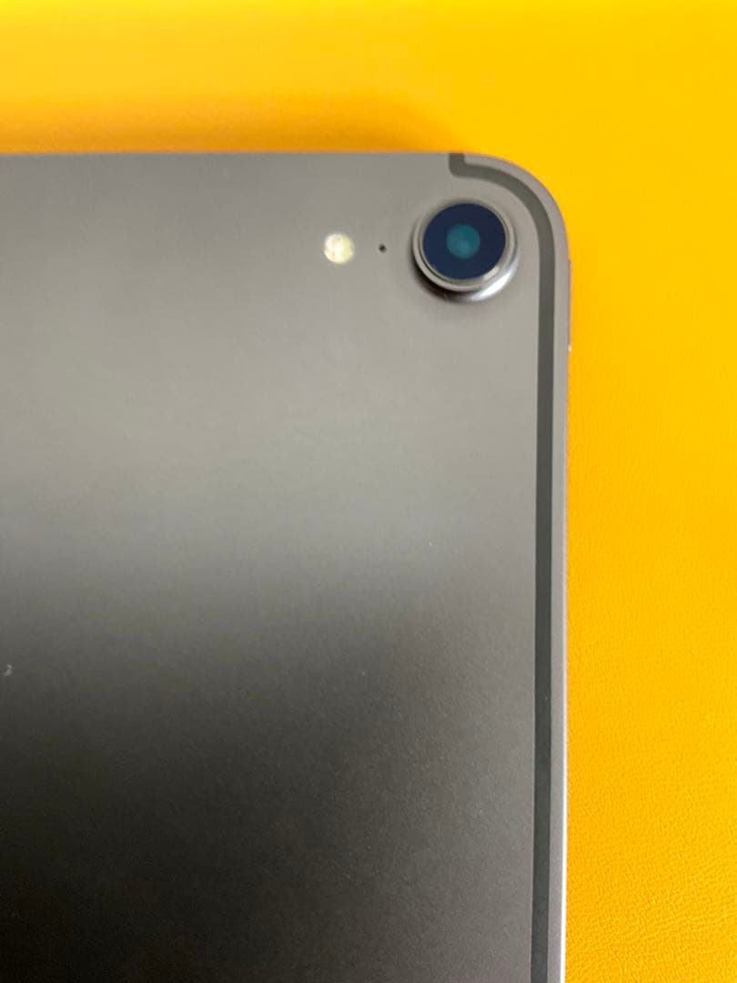 極美品 iPadPro11 第一世代 256GB セルラー キーボード付き