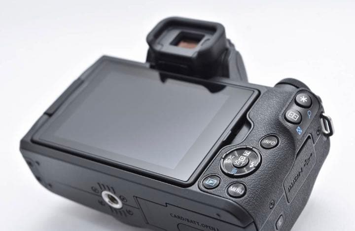 キヤノン canon EOS KISS M レンズキット ブラック