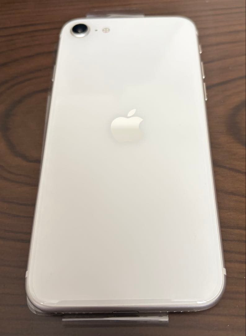 iPhone SE (第3世代) 64GB 本体