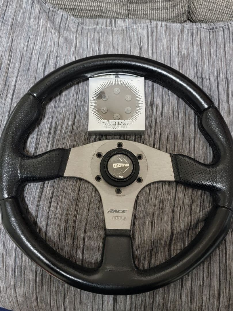 MOMO RACE ステアリング モモ