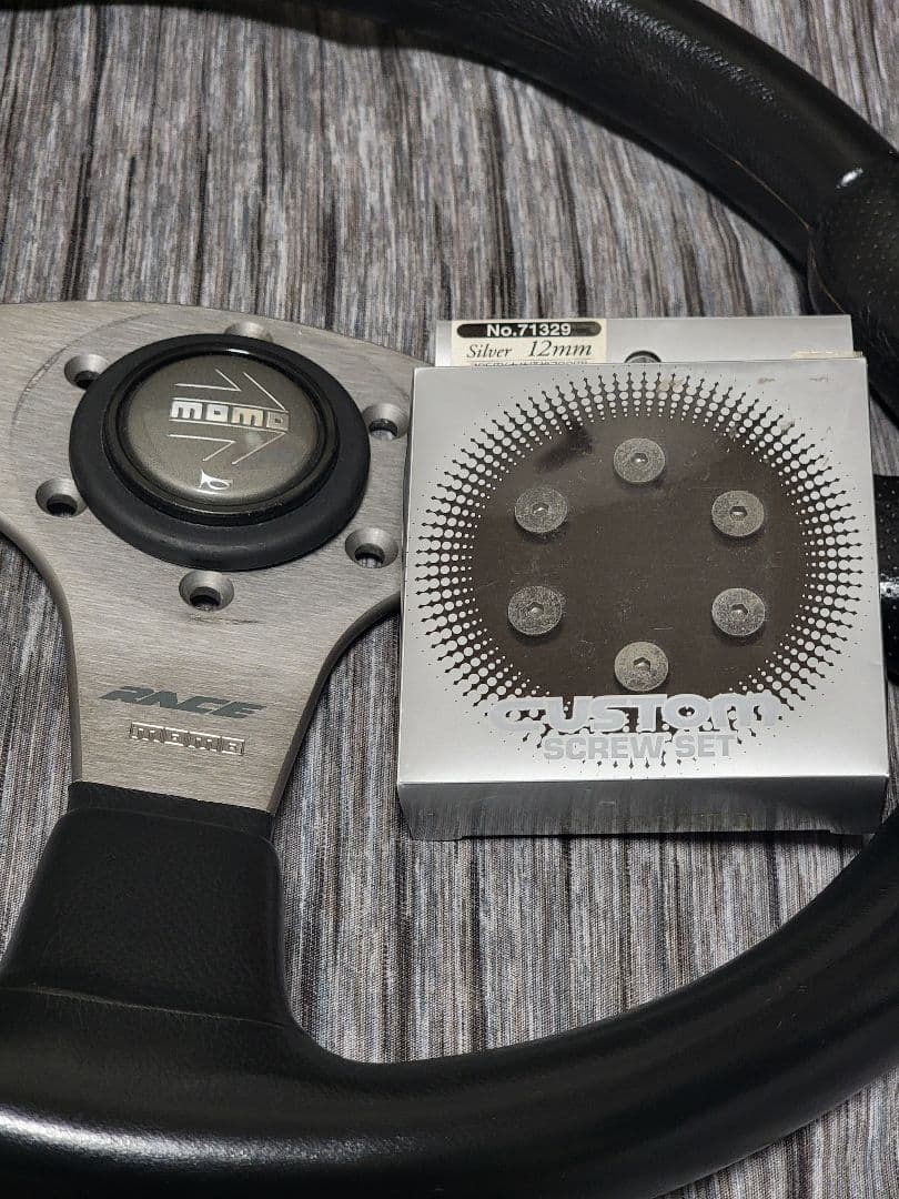 MOMO RACE ステアリング モモ