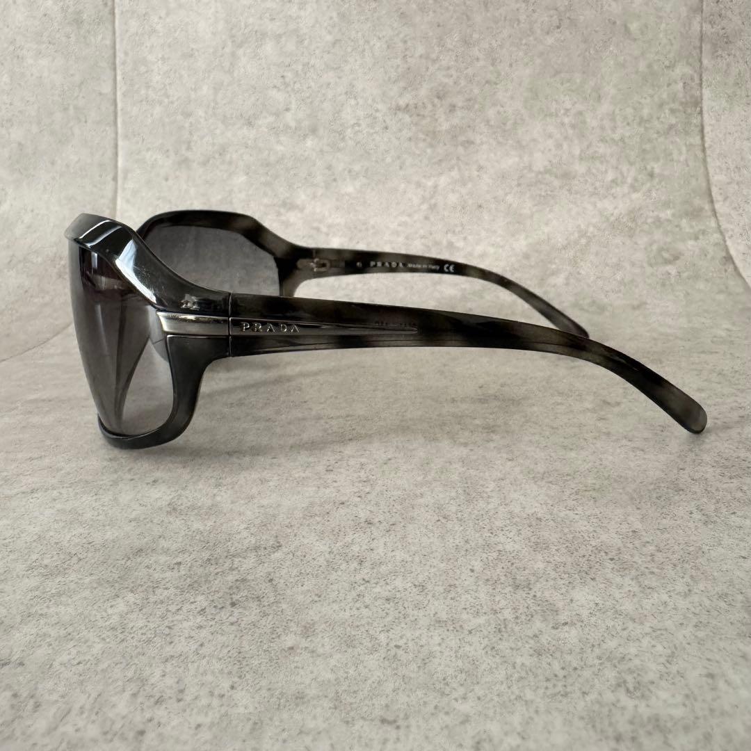 プラダ　サングラス　グレー　べっこう柄　黒　ガクト着用　箱付　SPR14G