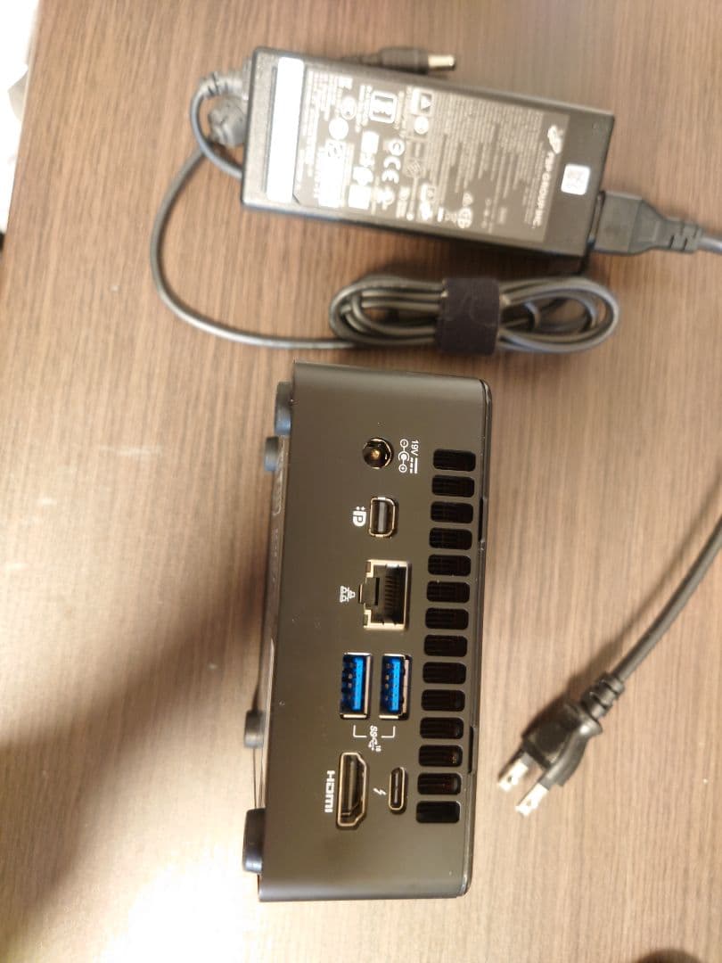 windows11pro intel ミニPC NUC11PAHi3000