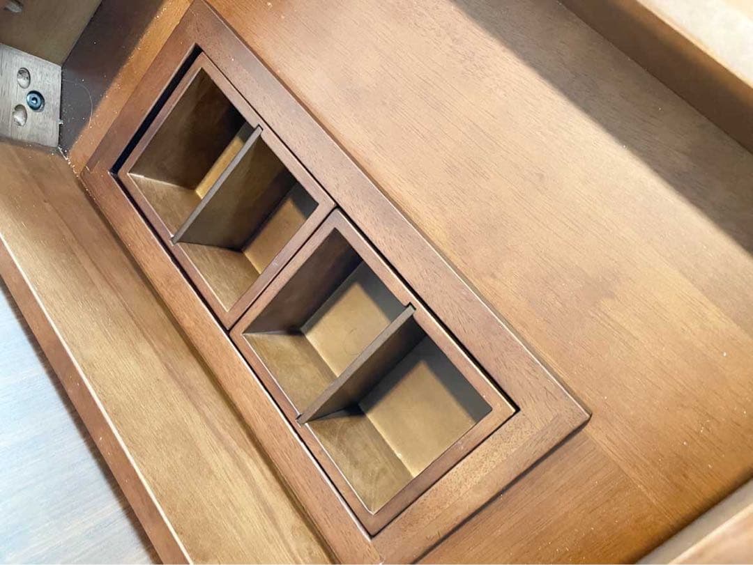 ビーカンパニー　ドレッサー　スツール付き