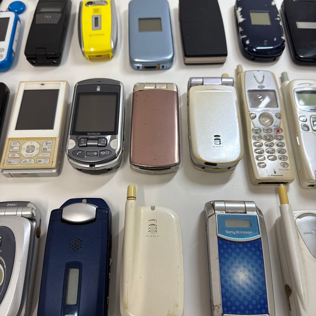 多色折りたたみ携帯電話25個セット　ジャンク