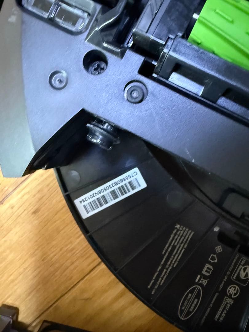 iRobot ロボット掃除機 ルンバ Combo j7+ (掃除機をかけ、拭く)