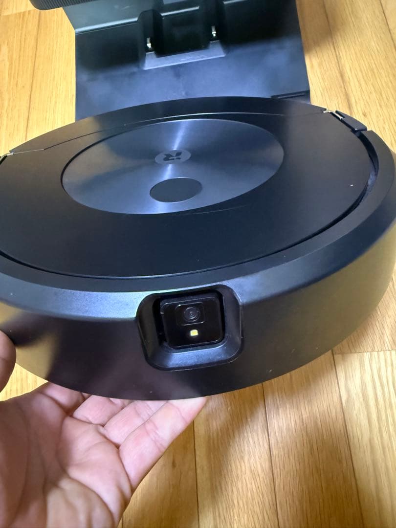 iRobot ロボット掃除機 ルンバ Combo j7+ (掃除機をかけ、拭く)