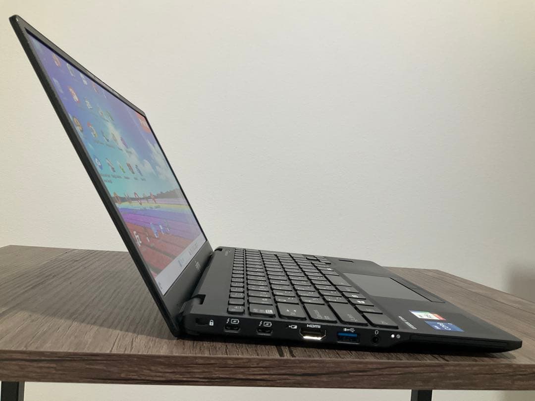 富士通LIFEBOOK U9311（第11世代i7メモリ16GB、Office付