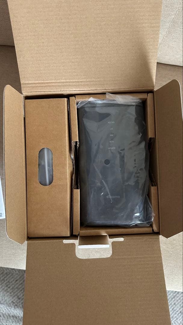 docomo HR02 ホームルーター 5G（新品未使用）