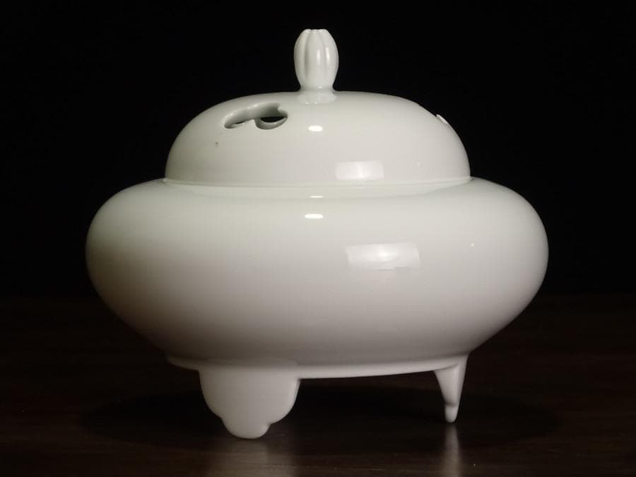 人間国宝　井上萬二　本人作　白磁　香炉　香道具　茶道具　飾物　床間飾