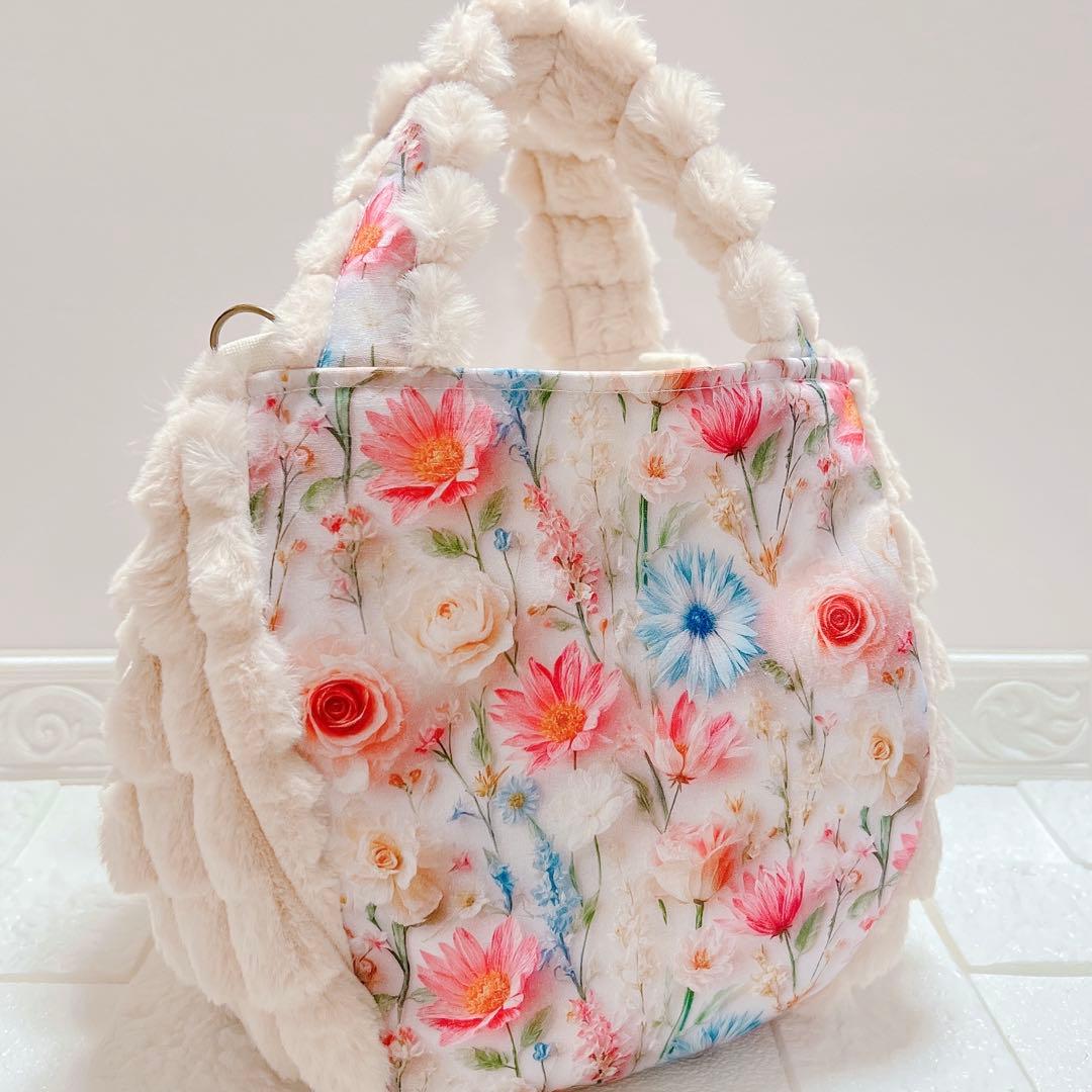 ゆ*ら様 コヤンイサムチョン ふわもこ トートバッグ 猫ちゃん 花柄×ファー