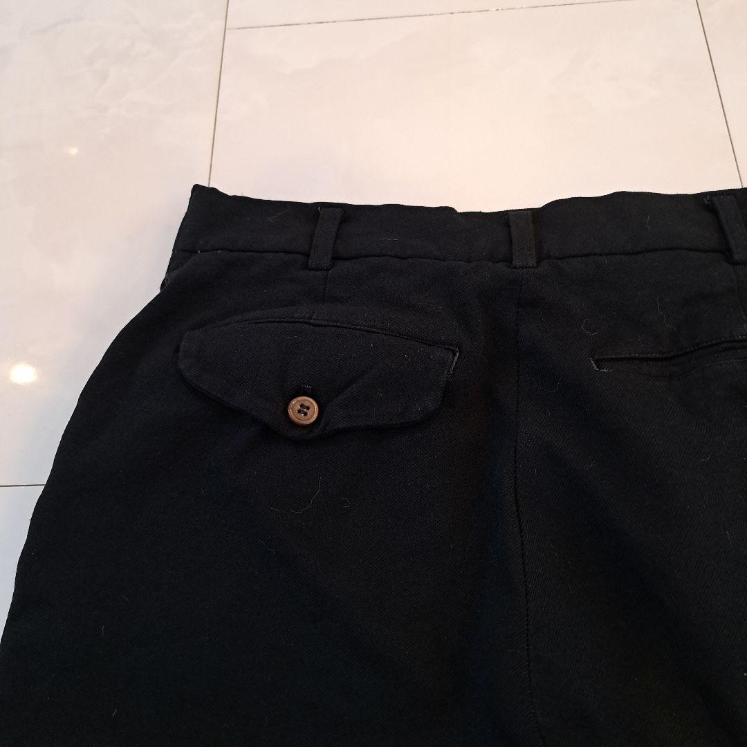 ２０１０コム・デ・ギャルソン　フリル加工 黒 ショートパンツ　Sサイズ