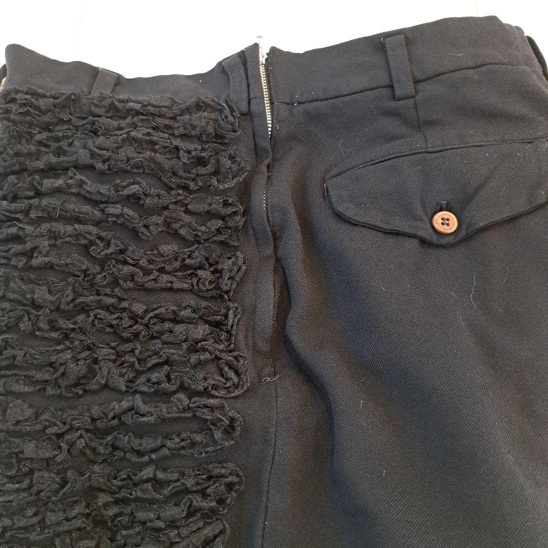 ２０１０コム・デ・ギャルソン　フリル加工 黒 ショートパンツ　Sサイズ